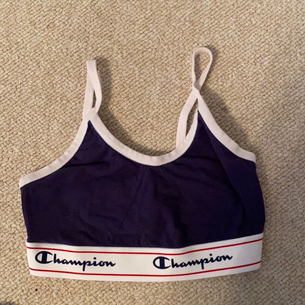 Women’s sports bra